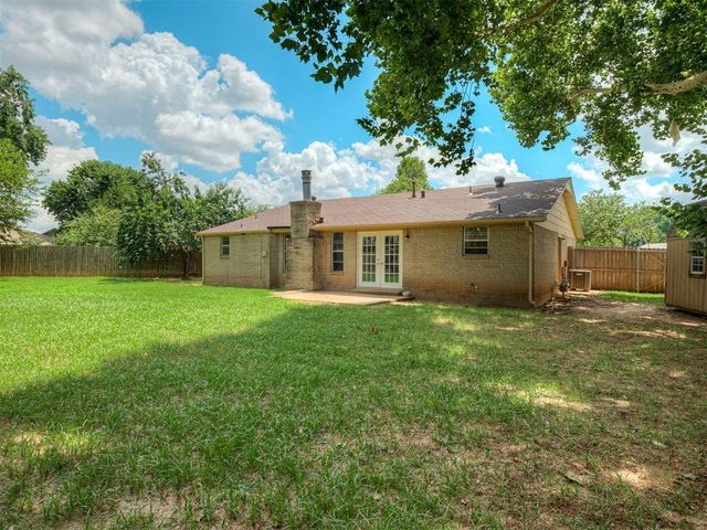 1101 Teal Place, Edmond, OK 73003