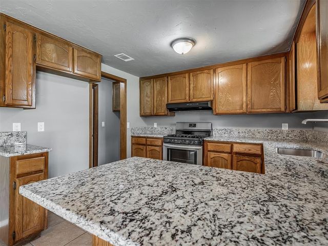 1101 Teal Place, Edmond, OK 73003
