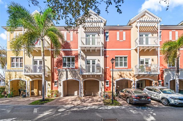 2381 Vintage Drive, Lighthouse Point, FL 33064