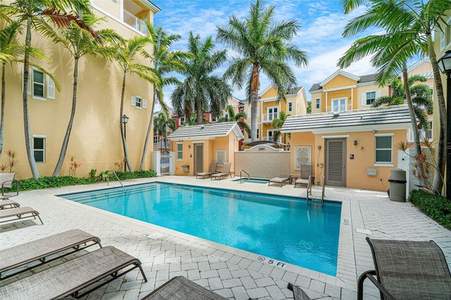 2381 Vintage Drive, Lighthouse Point, FL 33064