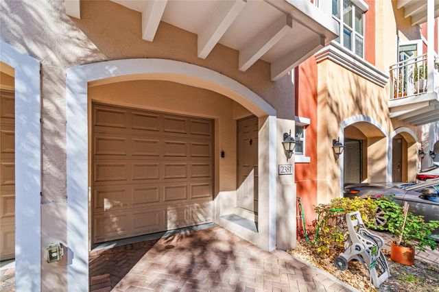 2381 Vintage Drive, Lighthouse Point, FL 33064