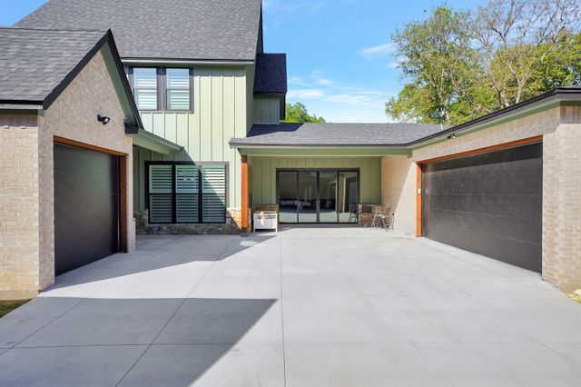 516 W Spring Street, Weatherford, TX 76086