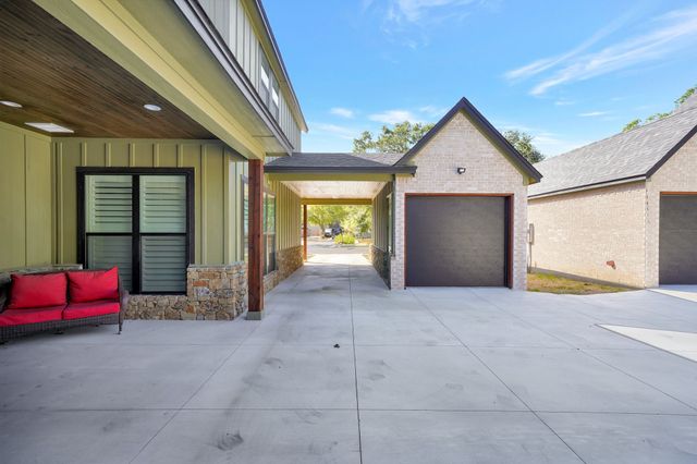 516 W Spring Street, Weatherford, TX 76086