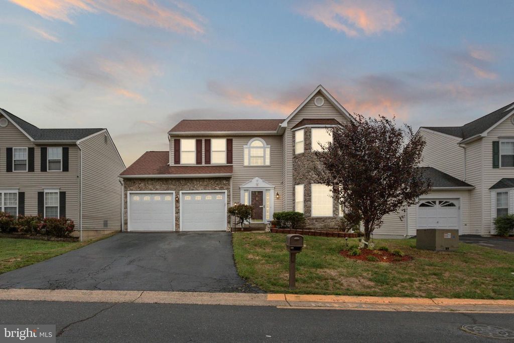 8 FULTON DR, Stafford, VA 22554
