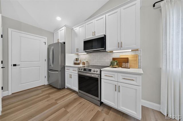 11075 Village Drive, Foristell, MO 63348