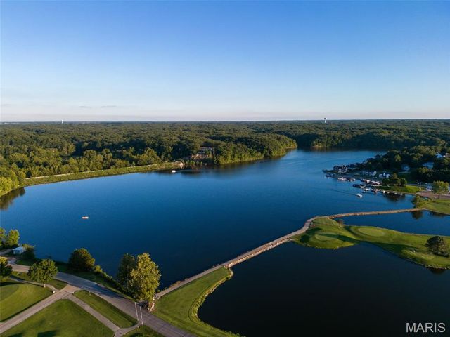 11075 Village Drive, Foristell, MO 63348