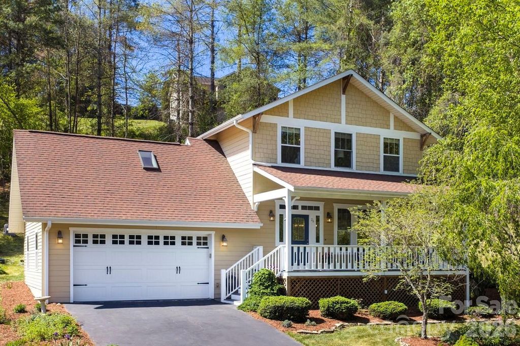26 Macdougall Lane, Weaverville, NC 28787