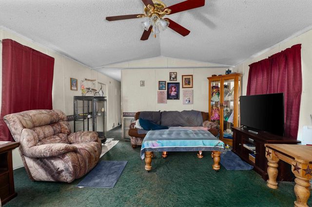 385 County Rd 191, Gary City, TX 75643