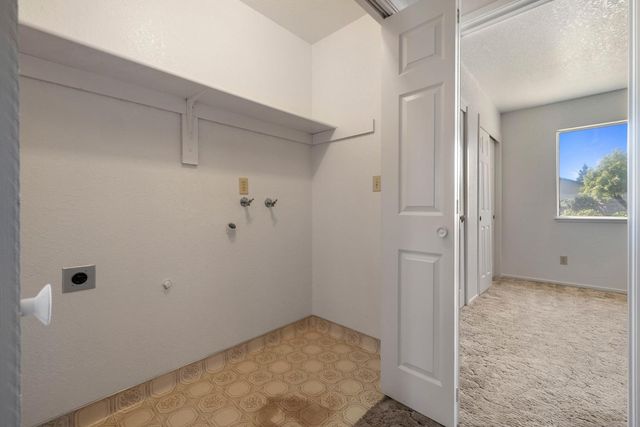 1050 W Tuolumne Rd, Turlock, CA 95382