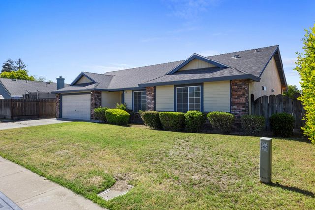 1050 W Tuolumne Rd, Turlock, CA 95382