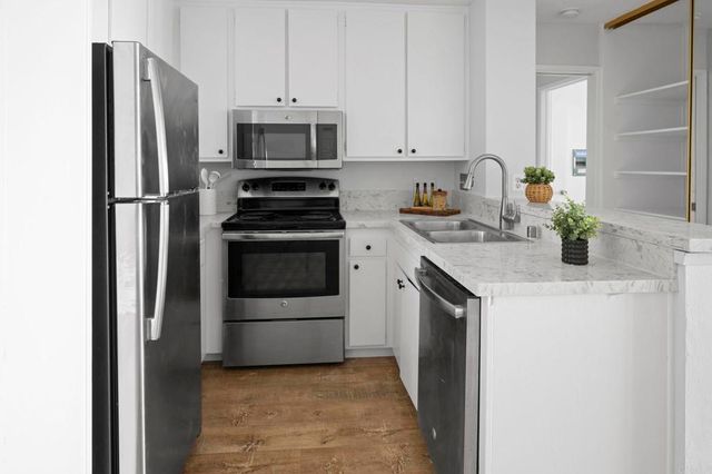 4600 lamont street 226, San Diego, CA 92109