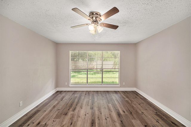 2078 Shadow Rock Drive, Houston, TX 77339