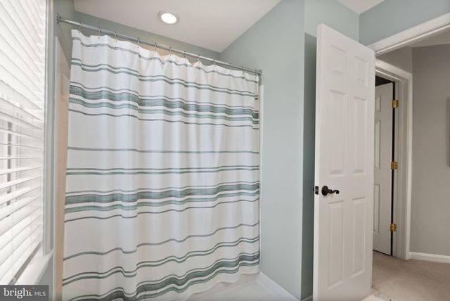 20413 PECKHAM ST, Ashburn, VA 20147