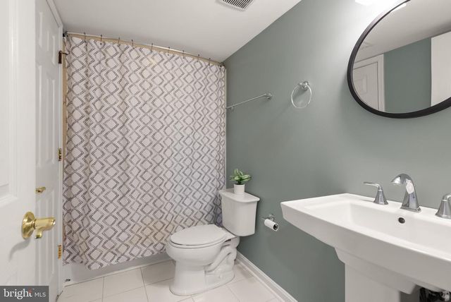 20413 PECKHAM ST, Ashburn, VA 20147