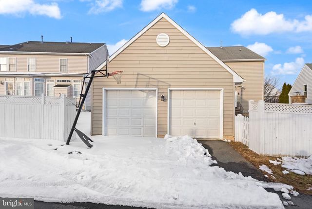 20413 PECKHAM ST, Ashburn, VA 20147