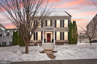 20413 PECKHAM ST, Ashburn, VA 20147