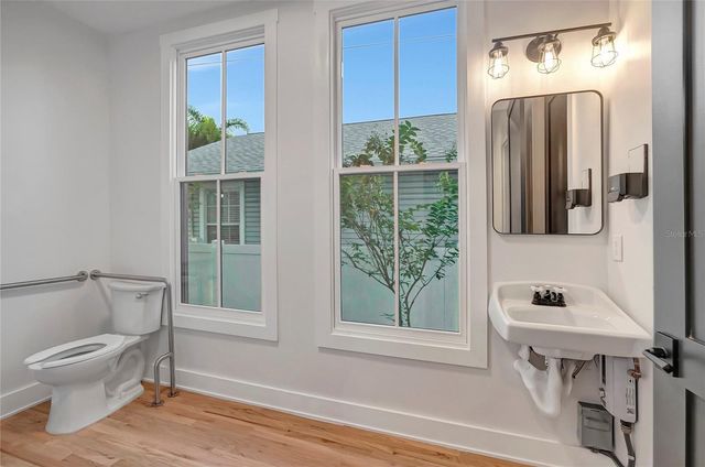 2111 W CLEVELAND STREET, Tampa, FL 33606