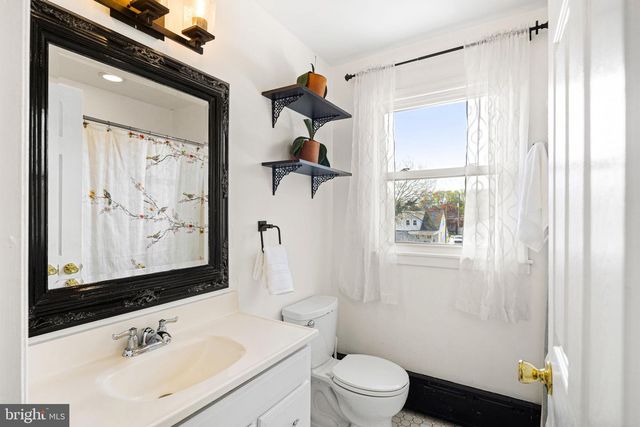 562 WASHINGTON TER, Audubon, NJ 08106