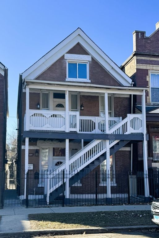 2620 S Sawyer Avenue, Chicago, IL 60623