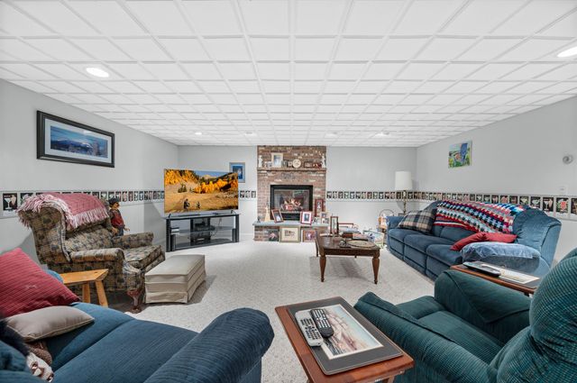 109 Sugarwoods Road, Barre Town, VT 05641