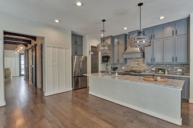 106 Grant Cove Drive, Montgomery, TX 77316