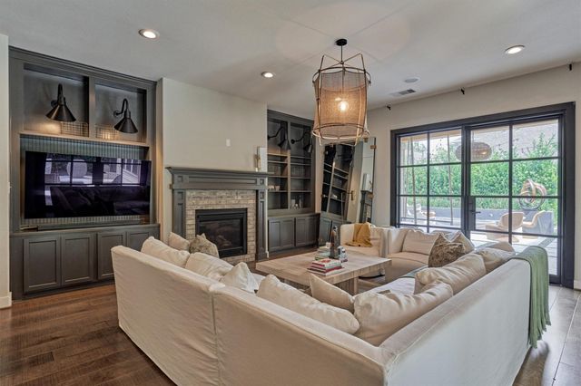 106 Grant Cove Drive, Montgomery, TX 77316