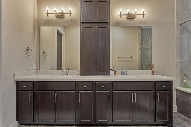 106 Grant Cove Drive, Montgomery, TX 77316