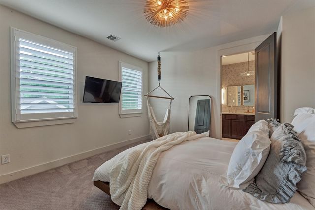 106 Grant Cove Drive, Montgomery, TX 77316