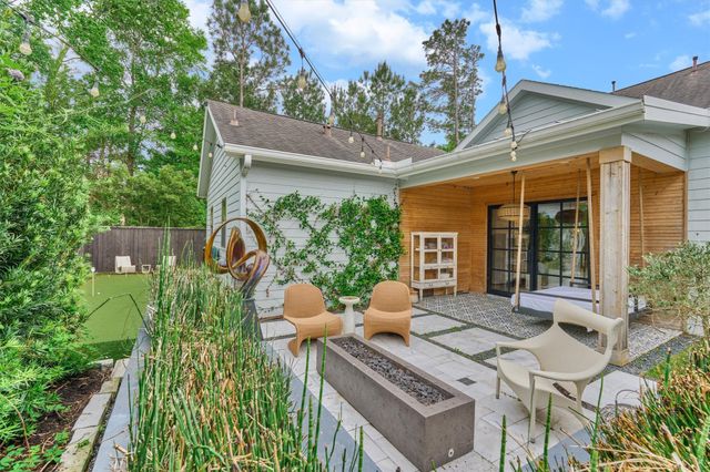 106 Grant Cove Drive, Montgomery, TX 77316