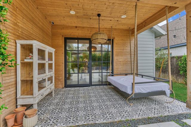 106 Grant Cove Drive, Montgomery, TX 77316