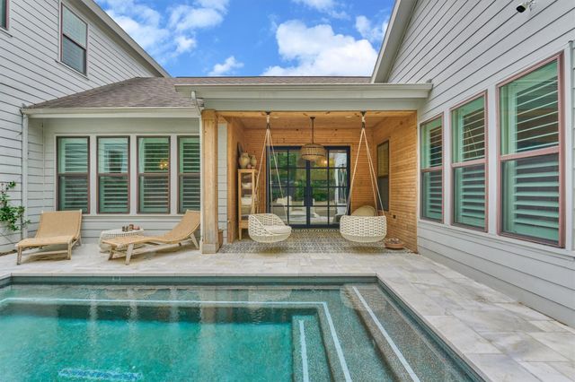 106 Grant Cove Drive, Montgomery, TX 77316