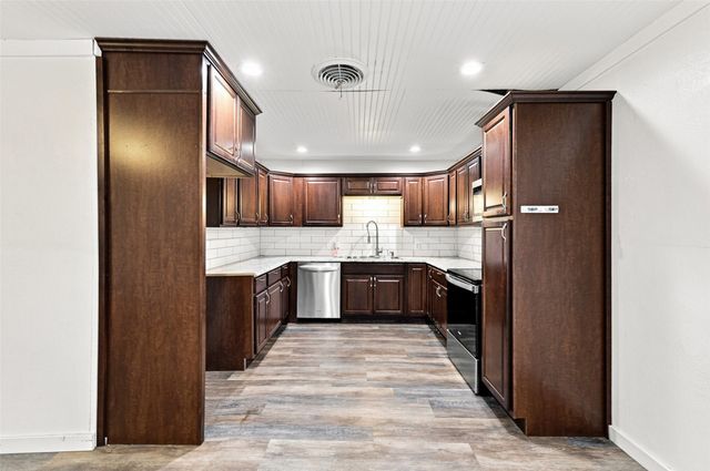 108 N Imperial Drive, Denison, TX 75020