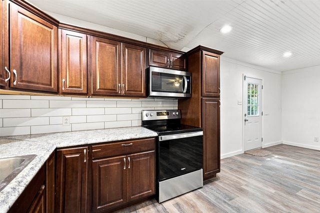 108 N Imperial Drive, Denison, TX 75020