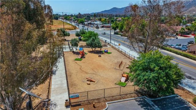 32400 Somerset, Lake Elsinore, CA 92530