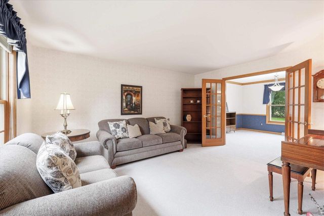 1990 TYLER LANE, De Pere, WI 54115