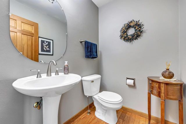 1990 TYLER LANE, De Pere, WI 54115