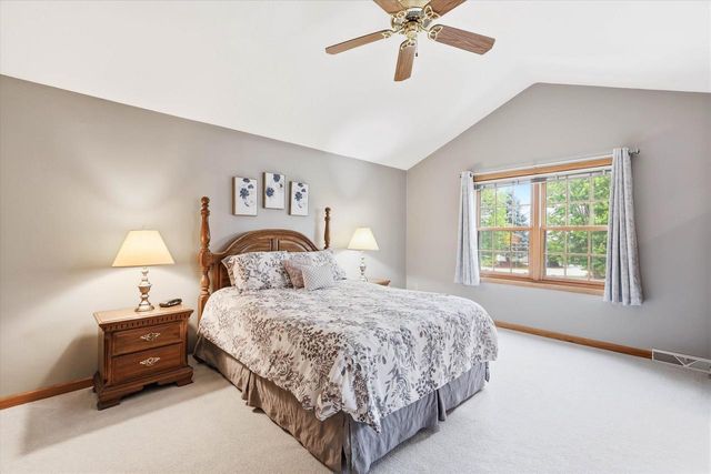 1990 TYLER LANE, De Pere, WI 54115