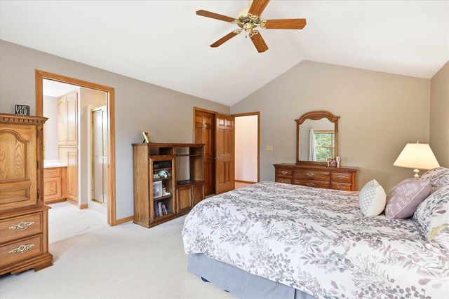 1990 TYLER LANE, De Pere, WI 54115