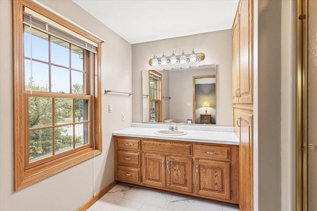 1990 TYLER LANE, De Pere, WI 54115
