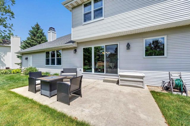 1990 TYLER LANE, De Pere, WI 54115