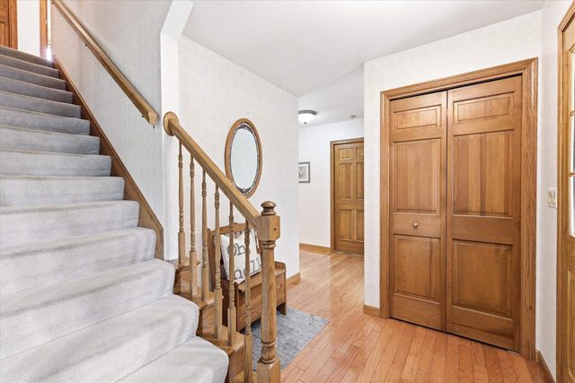 1990 TYLER LANE, De Pere, WI 54115