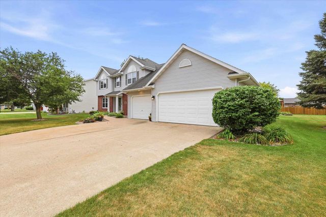1990 TYLER LANE, De Pere, WI 54115