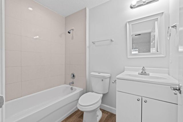 56 W 12th Street C, Riviera Beach, FL 33404
