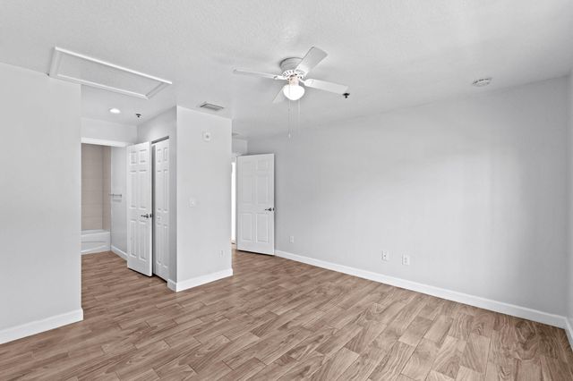56 W 12th Street C, Riviera Beach, FL 33404