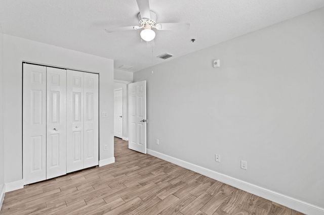 56 W 12th Street C, Riviera Beach, FL 33404