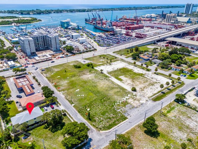 56 W 12th Street C, Riviera Beach, FL 33404