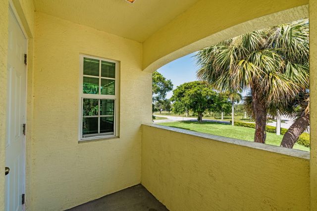 56 W 12th Street C, Riviera Beach, FL 33404
