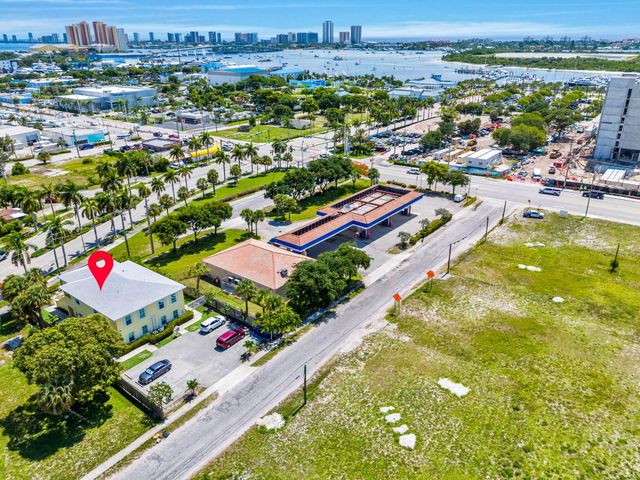 56 W 12th Street C, Riviera Beach, FL 33404