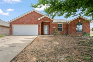 2013 Sword Fish Drive, Mansfield, TX 76063