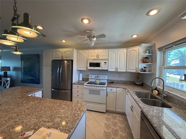 3330 GULF OF MEXICO DRIVE 202D, Longboat Key, FL 34228